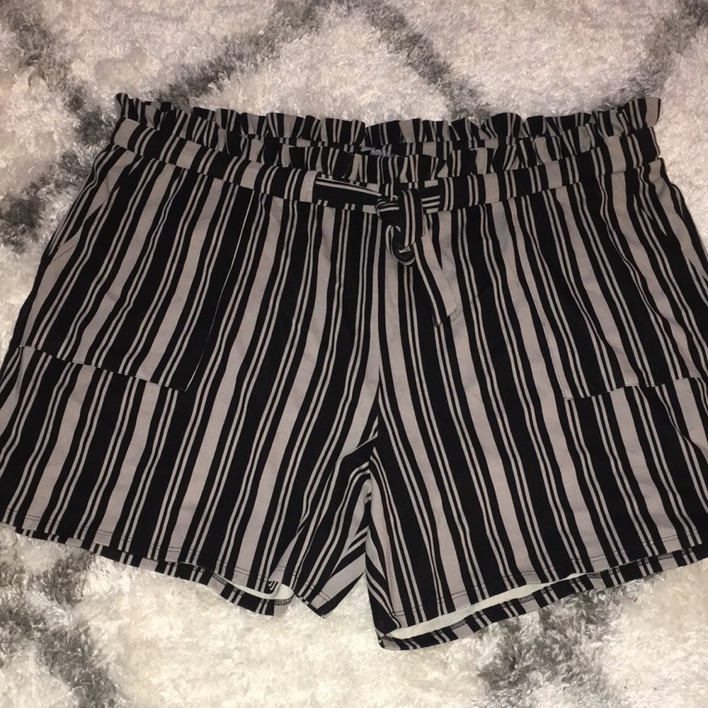 Torrid 2 shorts (PLUS SIZE)